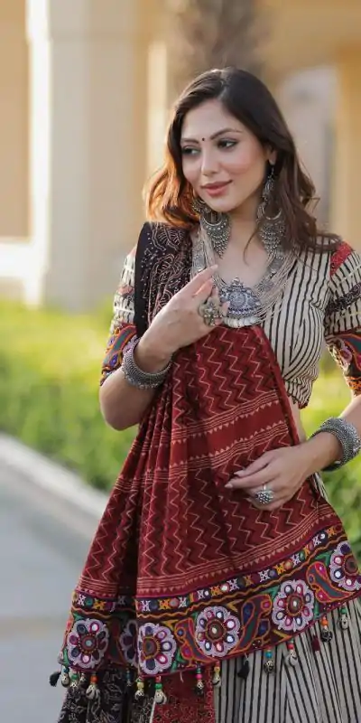 LG 641 Off White Color Printed Rayon Real Mirror Work Lehenga Choli Wedding, Party, Festive, Events Etc. Delivery 4-6 Working Days Rs 1999 | Lehenga, Bollywood Lehenga, Creative Lehenga, Designer Lehenga, Embroidered Lehenga, Party Wear Lehenga