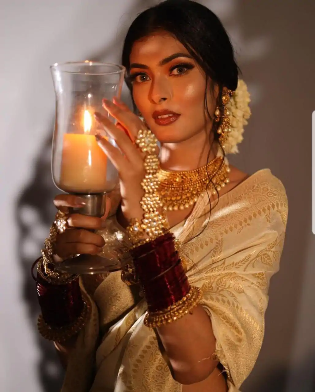 KP 3088 Off White Designer Work in Soft Lichi Silk Jacquard Work Saree at just ₹1399. Delivery 4-6 Working Days. Shop now. | Sarees, Bollywood Sarees, Creative Sarees, Designer Sarees, Embroidered Sarees, Ethnic Saree, Modern Digital sarees, Party Wear Sarees