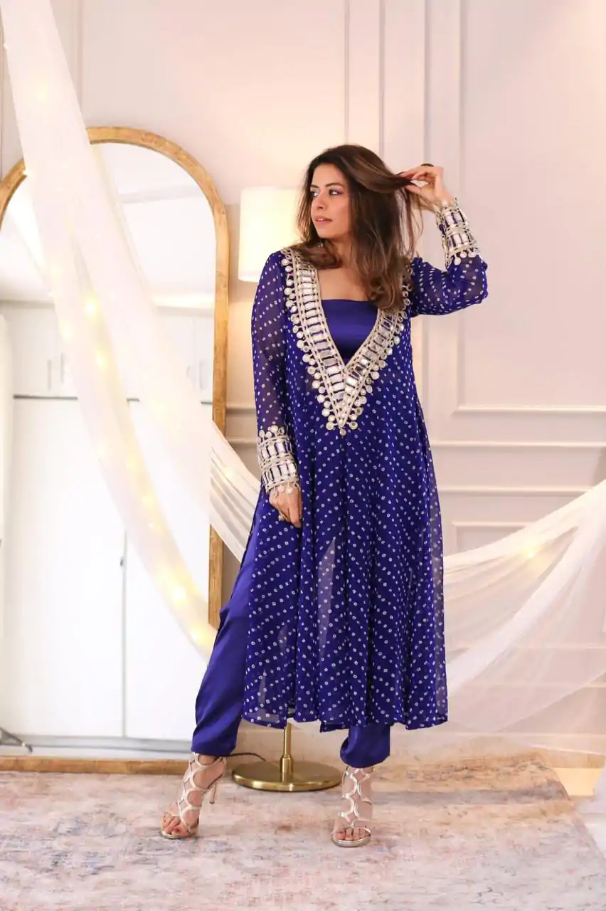 LG 1944 Royal Blue Color Chinon digital Printed Embroidery Salwar Suit Casual, Wedding, Festive, Events . Expected Delivery 4-6 Working Days @1649/- only | Jump Suits, Salwar suit, Casual Suits, Creative suits, Designer Suits, Palazzo Suits, Party Wear Suits, Patiala Suits, Straight Suits