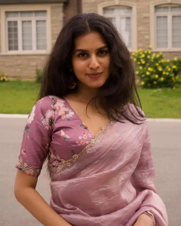 Lavender Gold Crush Lace Border Work Saree - Image 8