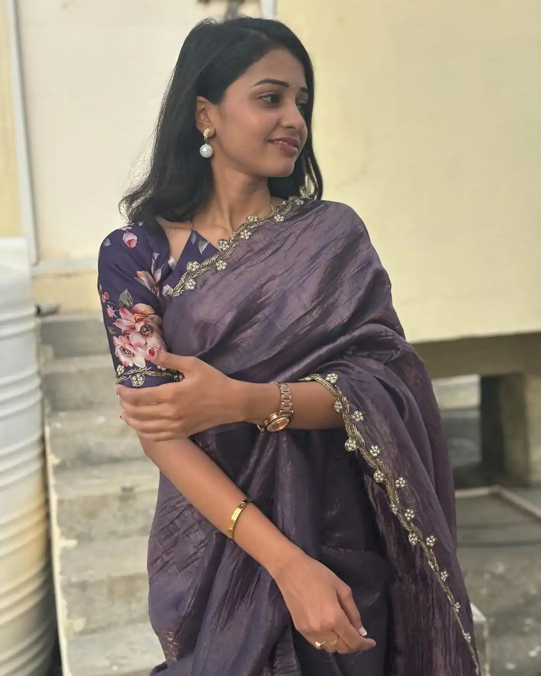 Purple Gold Crush Lace Border Work Saree - Image 4