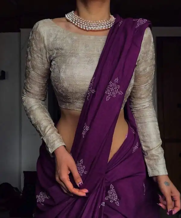 Wine Natural Silk With Thread Embroidery Saree - Image 2
