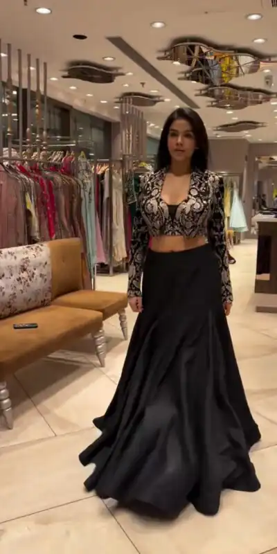 RTC 6488 Black Color Tapeta Silk Thread With Sequence Lehenga Choli Casual, Wedding, Party, Festive, Events Etc.4-6 Working Days @2149/- Only | Lehenga, Bollywood Lehenga, Creative Lehenga, Designer Lehenga, Embroidered Lehenga, Party Wear Lehenga