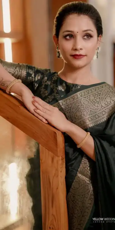 KP 6034 Green Soft Lichi Silk Saree with Lace Border & Lace Work. Exclusive Offer ₹1349. Delivery 4-6 Working Days. Shop now. | Sarees, Bollywood Sarees, Creative Sarees, Designer Sarees, Embroidered Sarees, Ethnic Saree, Modern Digital sarees, Party Wear Sarees