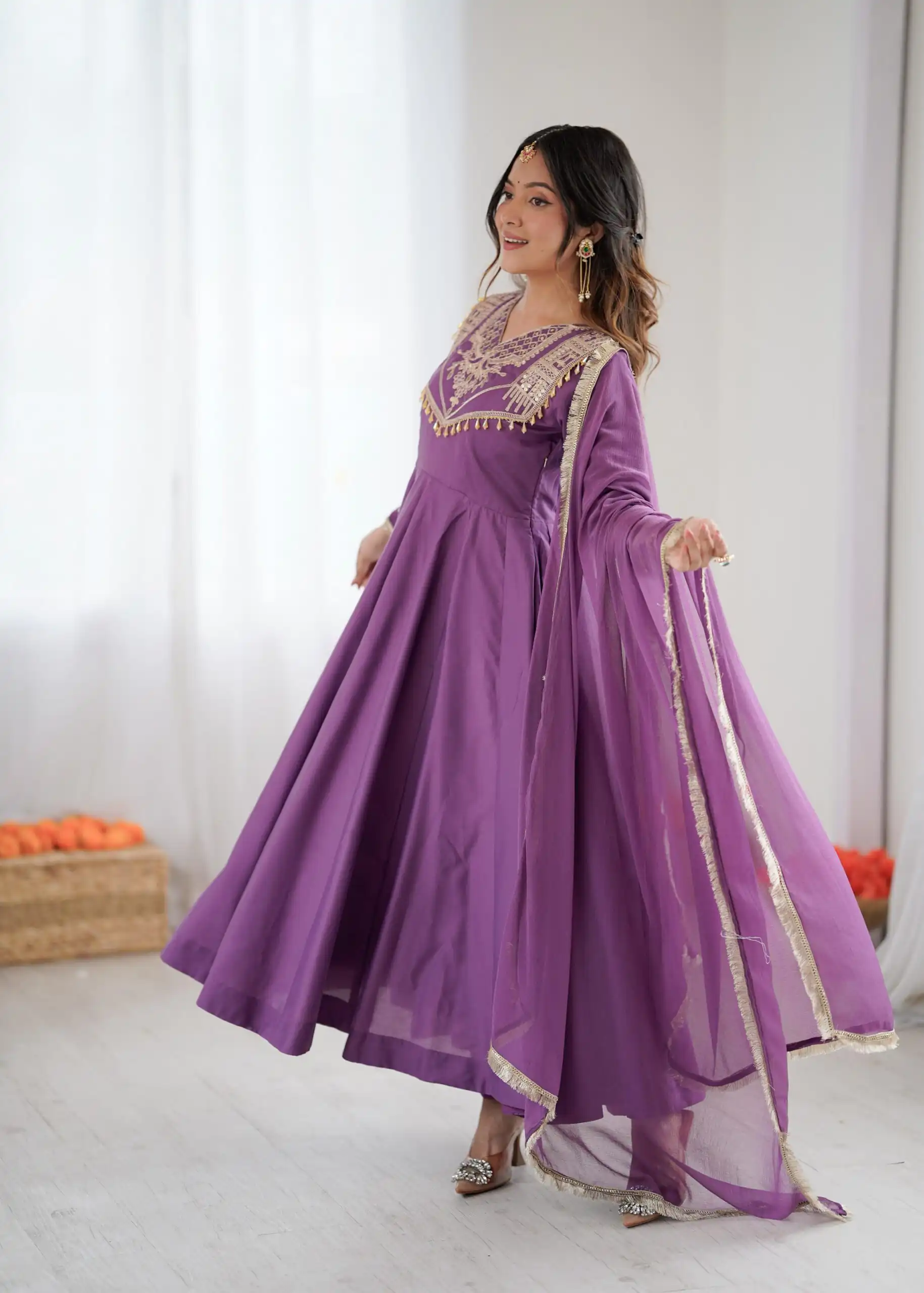 Lavender Roman Silk Lace Work Border Gown - Image 6