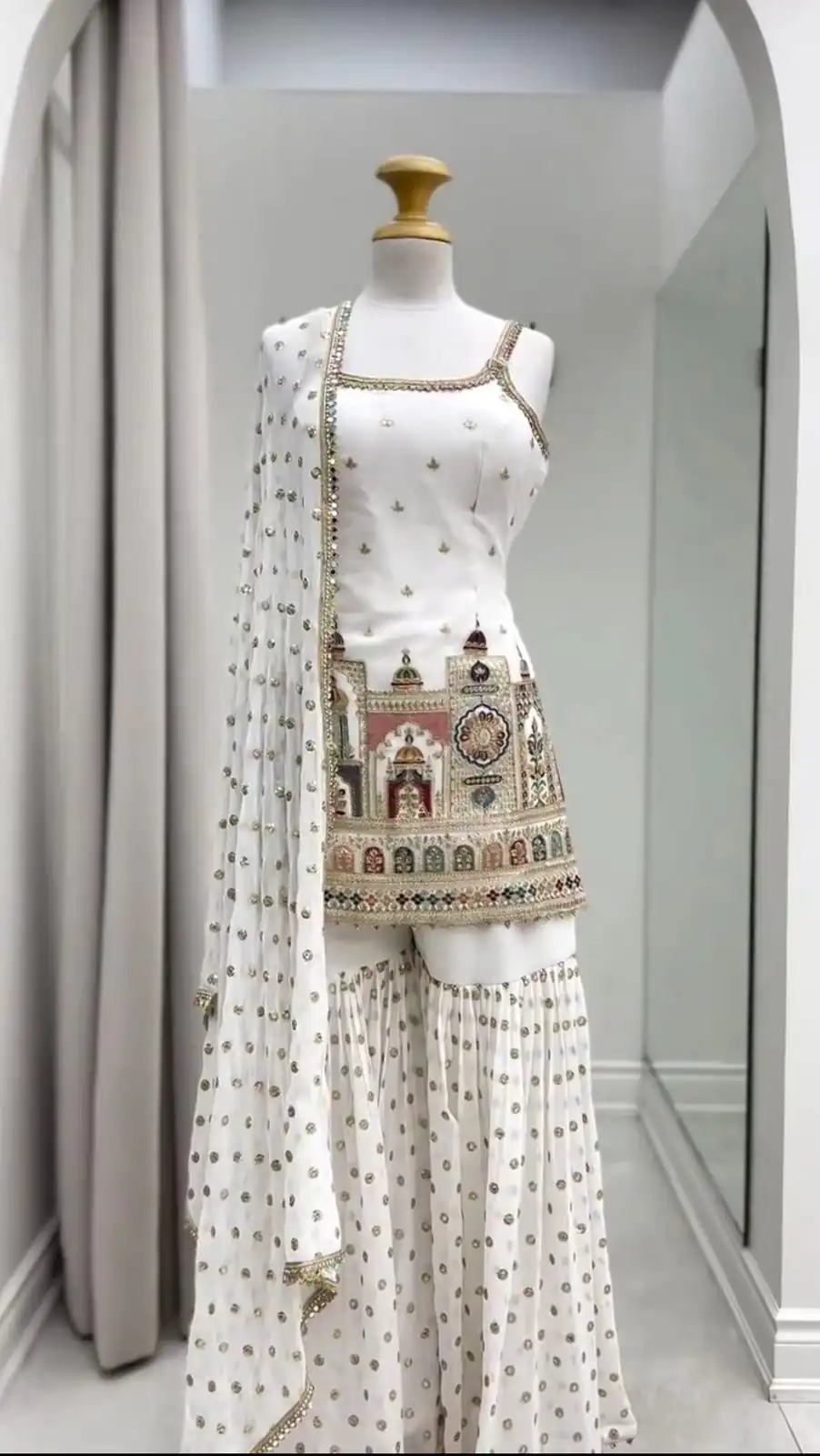 White Faux Georgette With Thread Lace Work Salwar Suit - Image 2