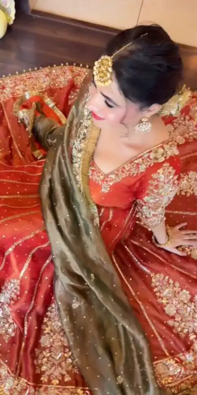 Alternative view of Orange JC Silk Embroidery Lace Work Gown