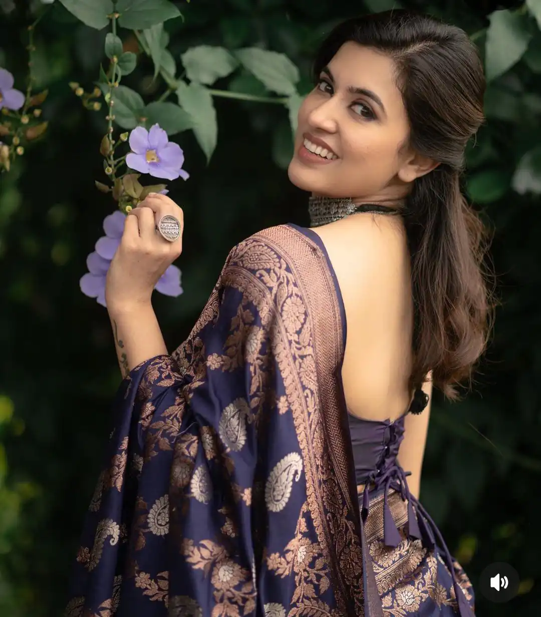 Blue Soft Lichi Silk Lace Border Work Saree - Image 3