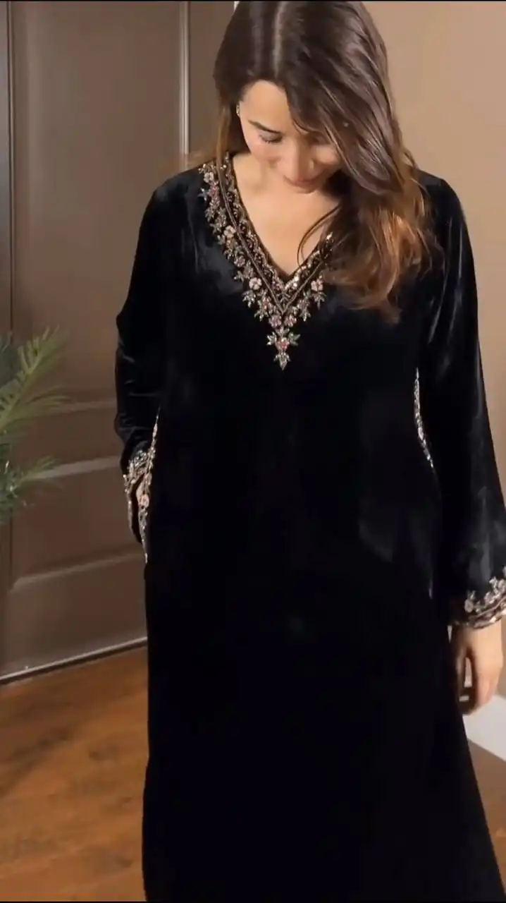 RTC 5810 Black Viscose velvet Salwar Suit. Perfect for Wedding, Party, Baby Shower, Housewarming, Eid – Get it for ₹1999. Delivery 4-6 Working Days. | Jump Suits, Tops & Bottoms, Track Suits, Salwar suit, Casual Suits, Creative suits, Designer Suits, Palazzo Suits, Party Wear Suits, Patiala Suits, Straight Suits, Trendy Wear