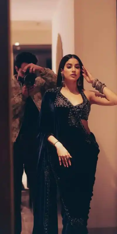 ST 491 Blue Pure 9000 Velvet Saree with Lace Work & Embroidery Work. Affordable Price ₹1999. Delivery 4-6 Working Days. Shop now. | Sarees, Bollywood Sarees, Creative Sarees, Designer Sarees, Embroidered Sarees, Ethnic Saree, Modern Digital sarees, Party Wear Sarees