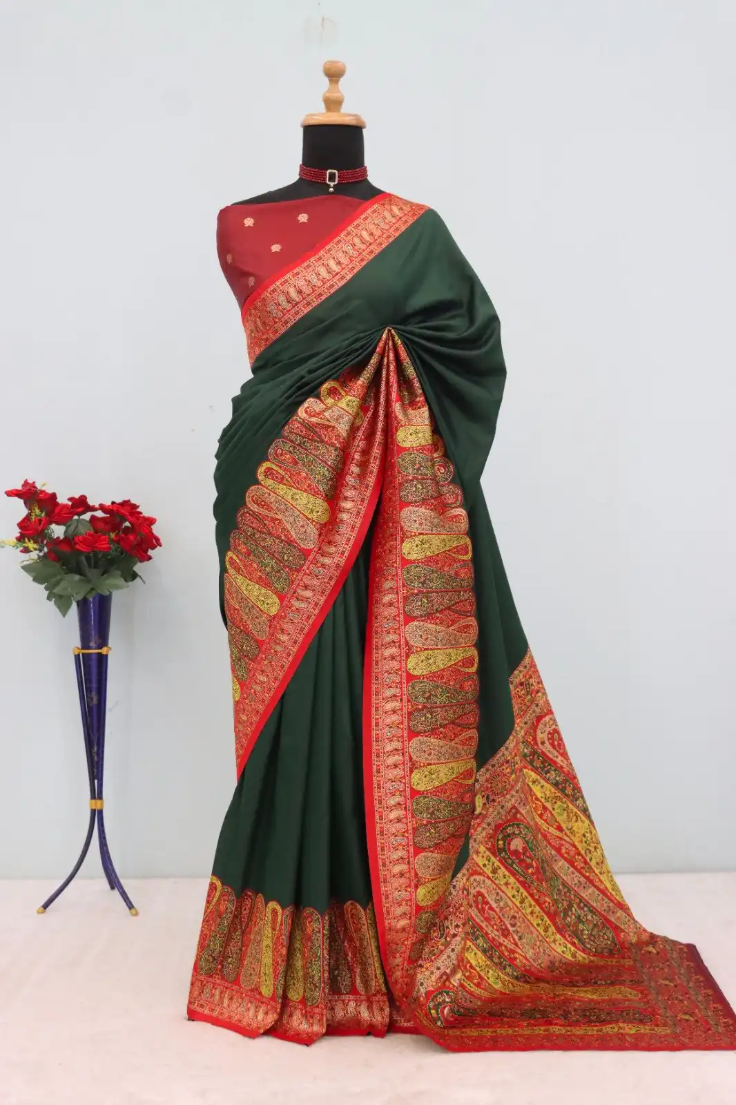 MB 66 Green in Color Paithani Silk Lace Border & Lace Work Saree . Special Price ₹2399. Delivery 4-6 Working Days. Shop now. | Sarees, Bollywood Sarees, Creative Sarees, Designer Sarees, Embroidered Sarees, Ethnic Saree, Modern Digital sarees, Party Wear Sarees