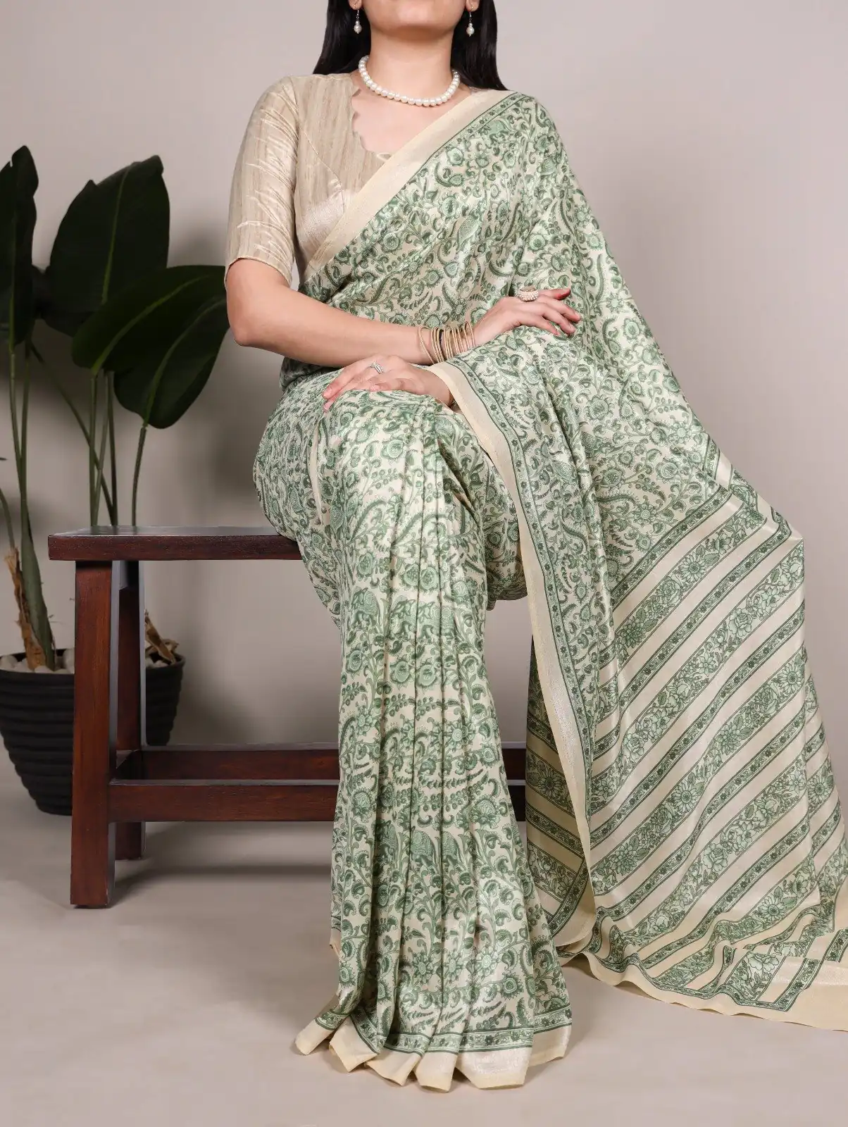 YNF 7014 Green Tasar Silk Saree Perfect for Wedding, Party, Reception, Housewarming, Pooja – . Exclusive Offer ₹1649. Delivery 4-6 Working Days. Shop | Sarees, Bollywood Sarees, Creative Sarees, Designer Sarees, Embroidered Sarees, Ethnic Saree, Modern Digital sarees, Party Wear Sarees