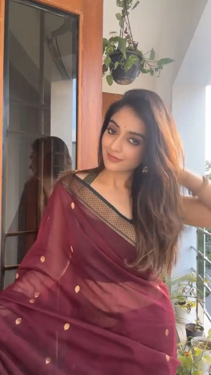 KP 6059 Maroon Soft Lichi Silk Saree with Lace Border & Lace Work. Affordable Price ₹1449. Delivery 4-6 Working Days. Shop now. | Sarees, Bollywood Sarees, Creative Sarees, Designer Sarees, Embroidered Sarees, Ethnic Saree, Modern Digital sarees, Party Wear Sarees