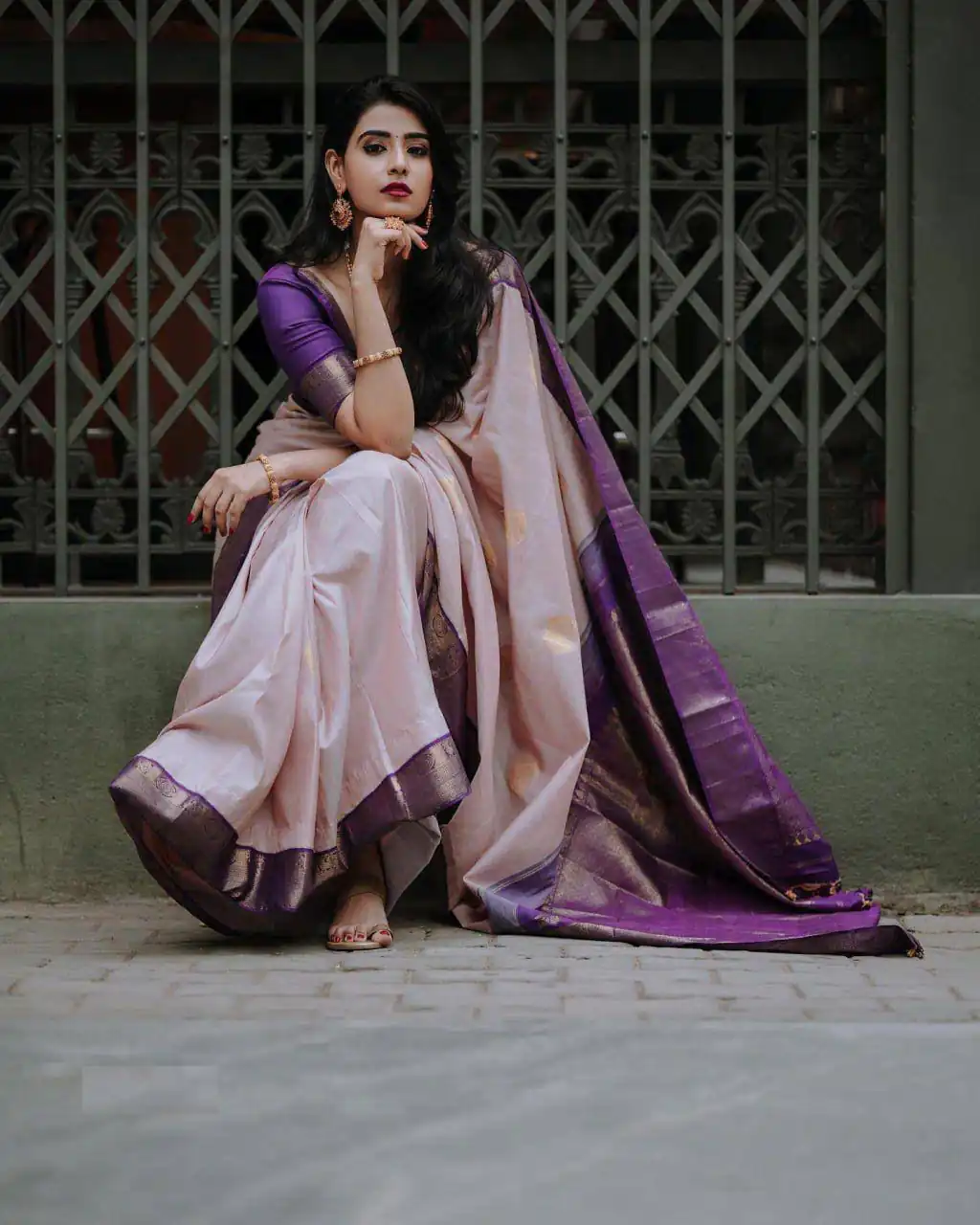 KPR 224 Purple Color Soft Lichi Silk Saree with Lace Border & Lace Work. Best Price ₹1449. Delivery 4-6 Working Days. Shop now. | Sarees, Bollywood Sarees, Creative Sarees, Designer Sarees, Embroidered Sarees, Ethnic Saree, Modern Digital sarees, Party Wear Sarees