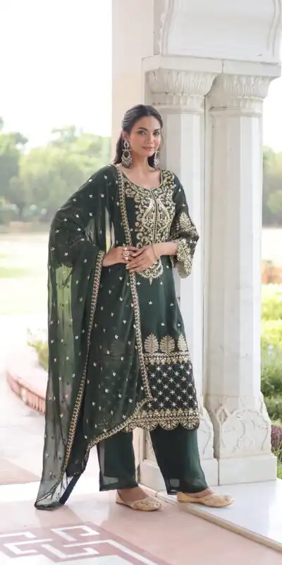 Green Faux Blooming Embroidered WorkΒ Salwar Suit