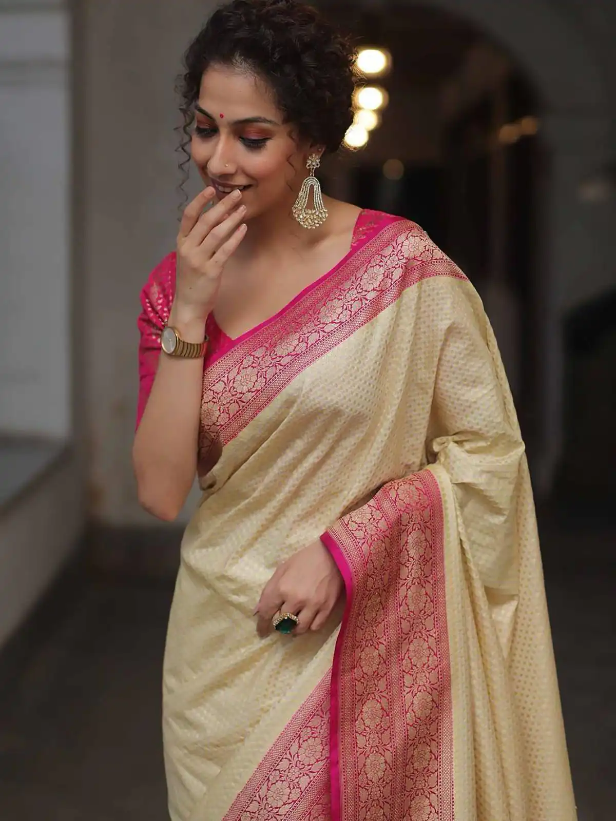 Cream Soft Lichi Silk Jacquard Rich Pallu Saree - Image 6