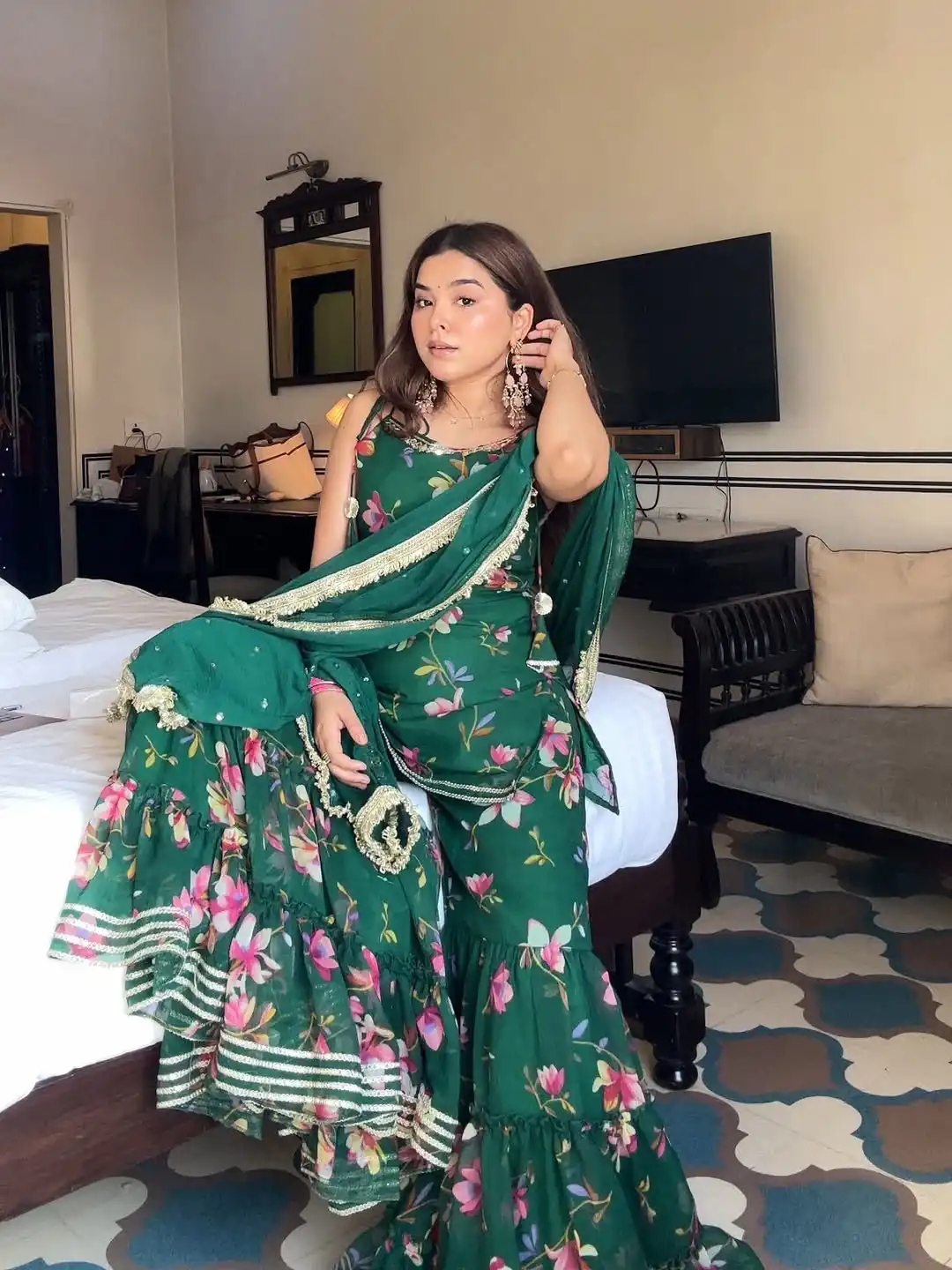 KD 1562 Green Faux Georgette Salwar Suit Perfect for Wedding, Party, Ethnic Day, Traditional Day, Family Gatherings – . Exclusive Offer ₹2099. Deliver | Jump Suits, Salwar suit, Casual Suits, Creative suits, Designer Suits, Palazzo Suits, Party Wear Suits, Patiala Suits, Straight Suits