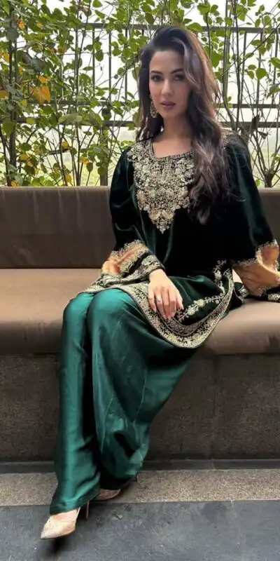 RTC 5948 Green Viscose velvet Salwar Suit Perfect for Wedding, Party, Ganesh Chaturthi, Mehendi, Traditional Day – Best Price ₹2049. Delivery 4-6 Wor | Jump Suits, Salwar suit, Casual Suits, Creative suits, Designer Suits, Palazzo Suits, Party Wear Suits, Patiala Suits, Straight Suits
