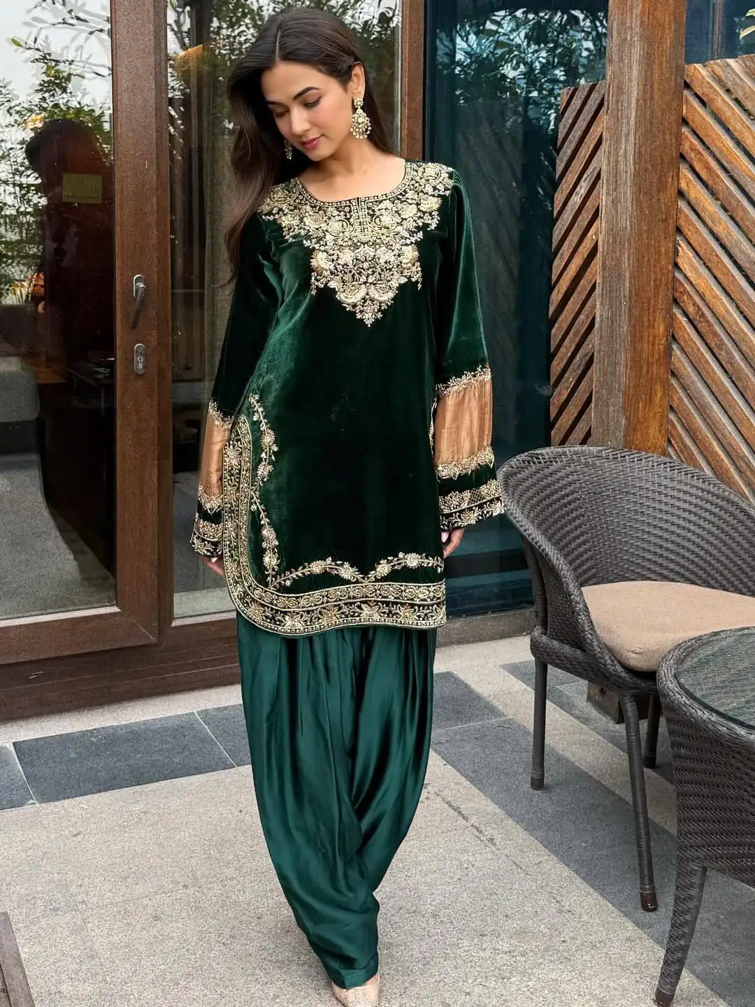 RTC 5948 Green Viscose velvet Salwar Suit Perfect for Wedding, Party, Ganesh Chaturthi, Mehendi, Traditional Day – Best Price ₹2049. Delivery 4-6 Wor | Jump Suits, Salwar suit, Casual Suits, Creative suits, Designer Suits, Palazzo Suits, Party Wear Suits, Patiala Suits, Straight Suits