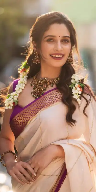 KPR 235 Off White Soft Lichi Silk Saree Perfect for Wedding, Party, Raksha Bandhan, Sangeet, Eid – . Get it for ₹1449. Delivery 4-6 Working Days. | Sarees, Bollywood Sarees, Creative Sarees, Designer Sarees, Embroidered Sarees, Ethnic Saree, Modern Digital sarees, Party Wear Sarees