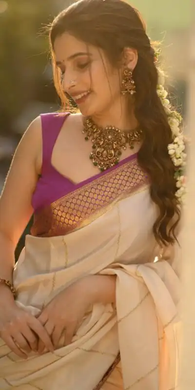 KPR 235 Off White Soft Lichi Silk Saree Perfect for Wedding, Party, Raksha Bandhan, Sangeet, Eid – . Get it for ₹1449. Delivery 4-6 Working Days. | Sarees, Bollywood Sarees, Creative Sarees, Designer Sarees, Embroidered Sarees, Ethnic Saree, Modern Digital sarees, Party Wear Sarees