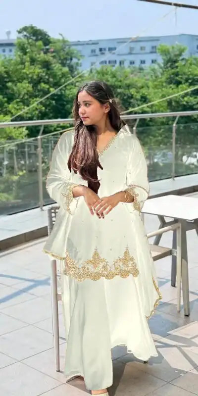 VLM 274 White Fox Georgette Salwar Suit Perfect for Wedding, Party, Reception, Eid, Mehendi – . Introductory Price ₹1899. Delivery 4-6 Working Days. | Jump Suits, Salwar suit, Casual Suits, Creative suits, Designer Suits, Palazzo Suits, Party Wear Suits, Patiala Suits, Straight Suits