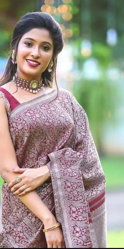 KPR 125 Wine Soft Lichi Silk Saree Perfect for Wedding, Party, Reception, Diwali, Ethnic Day – . Affordable Price ₹1299. Delivery 4-6 Working Days. | Sarees, Bollywood Sarees, Creative Sarees, Designer Sarees, Embroidered Sarees, Ethnic Saree, Modern Digital sarees, Party Wear Sarees