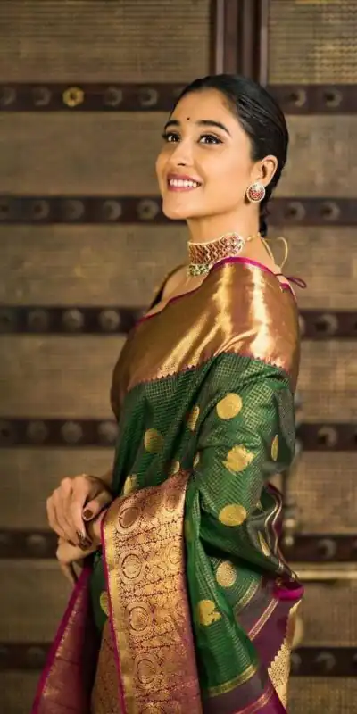 KPR 030 Green Color Soft Lichi Silk Saree with Lace Border & Lace Work. Best Price ₹1499. Delivery 4-6 Working Days. Shop now. | Sarees, Bollywood Sarees, Creative Sarees, Designer Sarees, Embroidered Sarees, Ethnic Saree, Modern Digital sarees, Party Wear Sarees