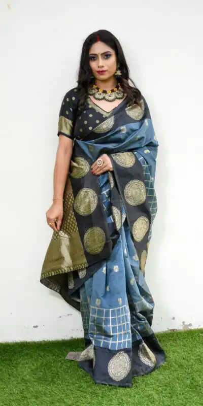 KPR 080 Grey Color Soft Lichi Silk Saree with Lace Border & Lace Work. Best Price ₹1449. Delivery 4-6 Working Days. Shop now. | Sarees, Bollywood Sarees, Creative Sarees, Designer Sarees, Embroidered Sarees, Ethnic Saree, Modern Digital sarees, Party Wear Sarees