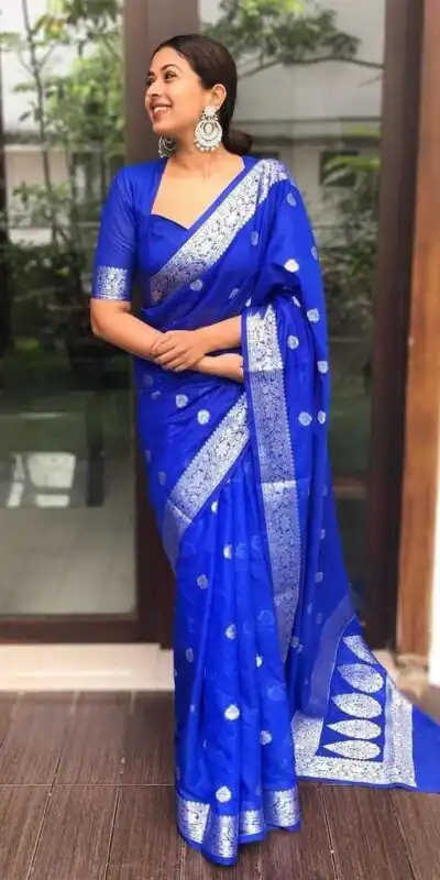 ES 8271 Royal Blue Soft Lichi Silk Saree Perfect for Wedding, Party, Reception, Diwali, Ethnic Day – . Affordable Price ₹1349. Delivery 4-6 Working Days. | Sarees, Bollywood Sarees, Creative Sarees, Designer Sarees, Embroidered Sarees, Ethnic Saree, Modern Digital sarees, Party Wear Sarees