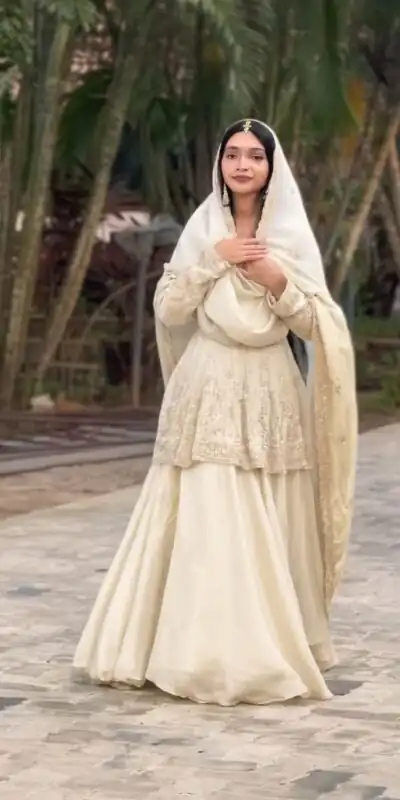 VLM 309 Off White Chinon Silk Salwar Suit with Embroidery Work & Lace Work. Get it for ₹2399. Delivery 4-6 Working Days. Shop now. | Jump Suits, Tops & Bottoms, Track Suits, Salwar suit, Casual Suits, Creative suits, Designer Suits, Palazzo Suits, Party Wear Suits, Patiala Suits, Straight Suits, Trendy Wear