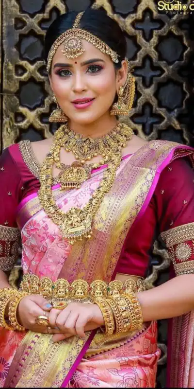 KP 4035 Peach Soft Lichi Silk Saree Perfect for Wedding, Party, Reception, Diwali, Ethnic Day – . Affordable Price ₹1449. Delivery 4-6 Working Days. | Sarees, Bollywood Sarees, Creative Sarees, Designer Sarees, Embroidered Sarees, Ethnic Saree, Modern Digital sarees, Party Wear Sarees