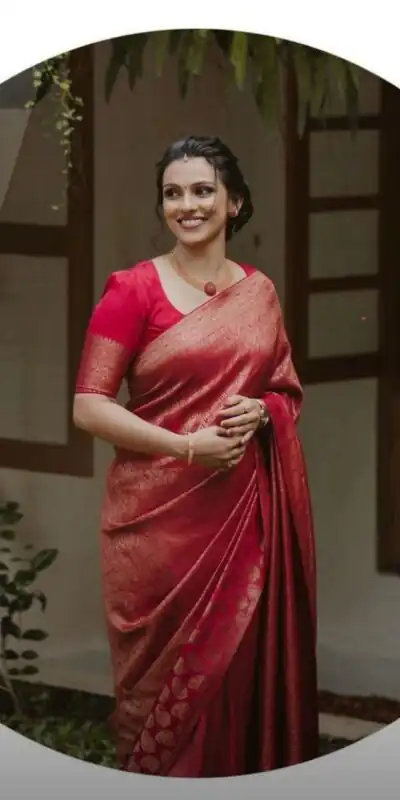 KP 4063 Red Soft Lichi Silk Saree with Lace Work & Lace Border. Affordable Price ₹1349. Delivery 4-6 Working Days. Shop now. | Sarees, Bollywood Sarees, Creative Sarees, Designer Sarees, Embroidered Sarees, Ethnic Saree, Modern Digital sarees, Party Wear Sarees