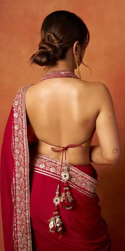 SC 1014 Red Soft Rangoli Silk Saree with Embroidery Work & Lace Work. Special Price ₹1949. Delivery 4-6 Working Days. Shop now. | Sarees, Bollywood Sarees, Creative Sarees, Designer Sarees, Embroidered Sarees, Ethnic Saree, Modern Digital sarees, Party Wear Sarees