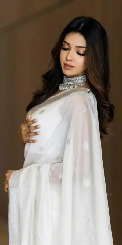 Alternative view of Fancy White Soft Lilan Slab Jacquard Work Saree