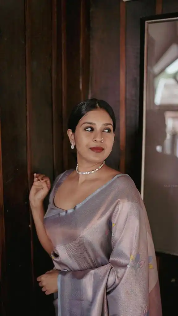 KPR 146 Grey in Soft Lichi Silk Jacquard Work Designer Work Saree . Exclusive Offer ₹1399. Delivery 4-6 Working Days. Shop now. | Sarees, Bollywood Sarees, Creative Sarees, Designer Sarees, Embroidered Sarees, Ethnic Saree, Modern Digital sarees, Party Wear Sarees