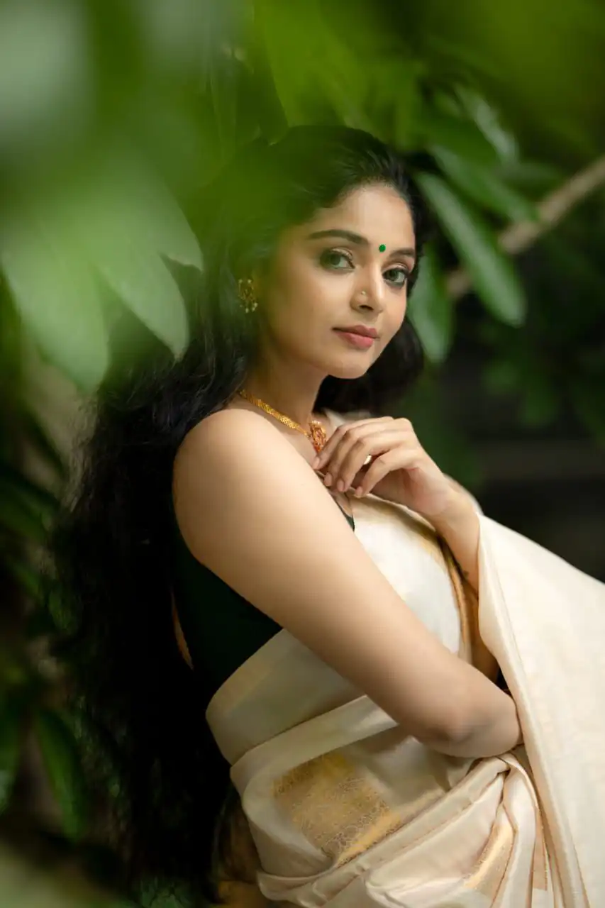KPR 250 Off White in Soft Lichi Silk Jacquard Work Designer Work Saree . Exclusive Offer ₹1299. Delivery 4-6 Working Days. Shop now. | Sarees, Bollywood Sarees, Creative Sarees, Designer Sarees, Embroidered Sarees, Ethnic Saree, Modern Digital sarees, Party Wear Sarees