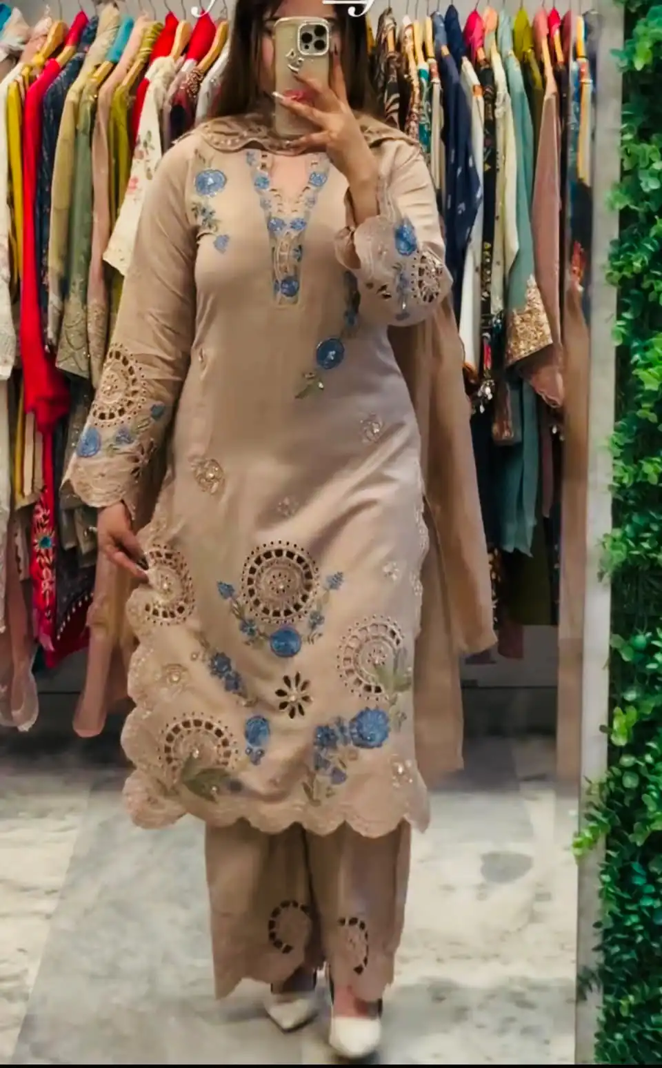 Classic Chiku Roman Embroidery Cut Work Salwar Suit - Image 3