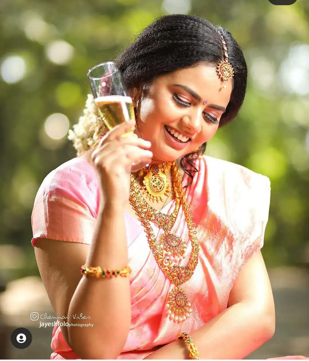 Pretty Peach Soft Lichi Silk Jacquard Work Saree - Image 3