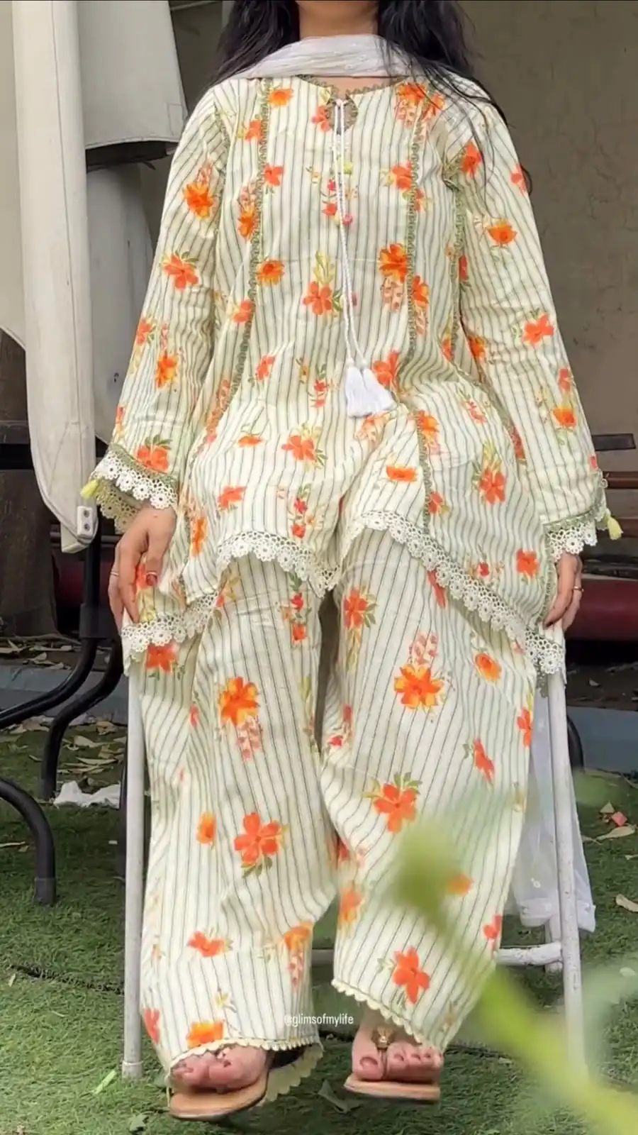 Super Off White Natural Crep Digital Print Work Salwar Suit - Image 7