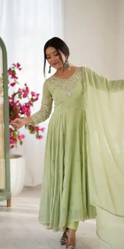 Alternative view of Super Pista Blooming Faux Embroidery Work Gown