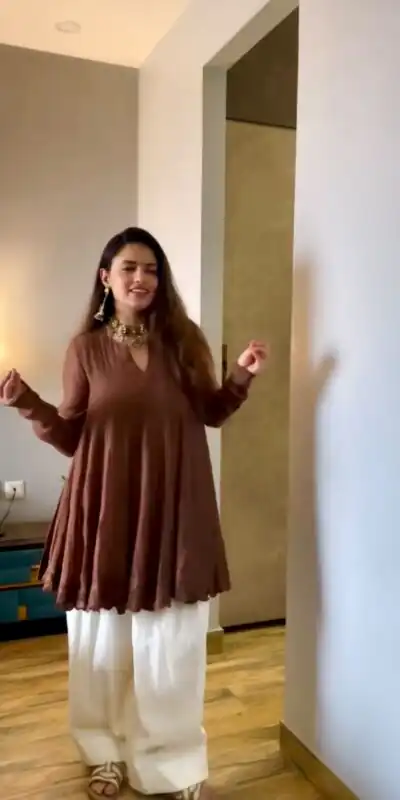 ST 248 Brown Brown Mal Chanderi Salwar Suit Perfect for Wedding, Party, Baisakhi, Housewarming, Sangeet β Introductory Price βΉ1899. Delivery 4-6 Working D | Jump Suits, Salwar suit, Casual Suits, Creative suits, Designer Suits, Palazzo Suits, Party Wear Suits, Patiala Suits, Straight Suits