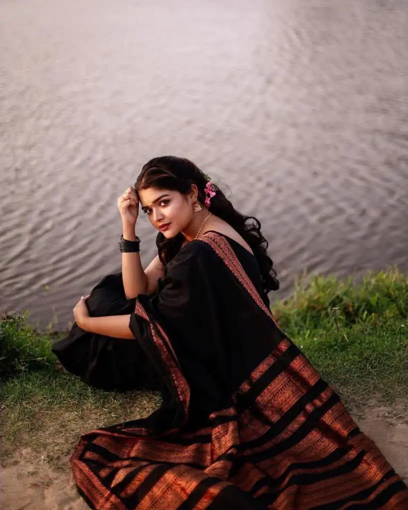 KPR 159 Black Soft Lichi Silk Cloth Saree Perfect for Wedding, Party, Family Gatherings, Sangeet, Ethnic Day – . Festive Deal ₹1349. Delivery 4-6 Workin | Sarees, Bollywood Sarees, Creative Sarees, Designer Sarees, Embroidered Sarees, Ethnic Saree, Modern Digital sarees, Party Wear Sarees