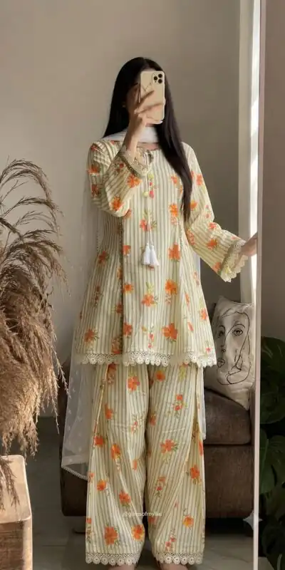 SRK 5362 Off White Natural Crep Lace Work & Digital Print Salwar Suit . Exclusive Offer ₹1899. Delivery 4-6 Working Days. Shop now. | Jump Suits, Salwar suit, Casual Suits, Creative suits, Designer Suits, Palazzo Suits, Party Wear Suits, Patiala Suits, Straight Suits