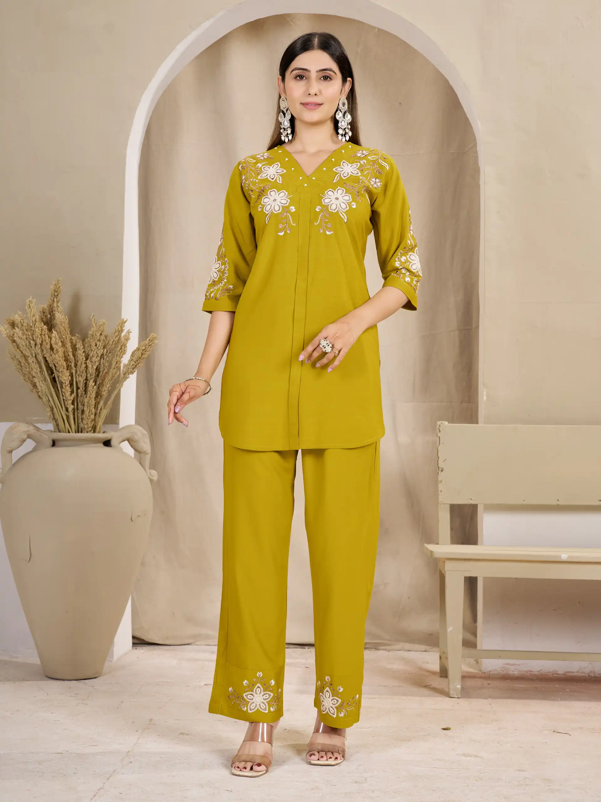 Stylist Mustered Rayon Cotton Thread Work Kurti