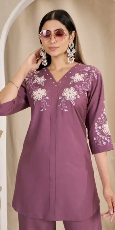 Alternative view of Stylist Onion Rayon Cotton Thread Work Kurti
