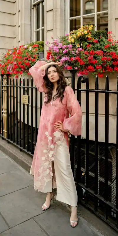 RTC 6054 Peach Colour Organza Silk Salwar Suit with Designer Work. Exclusive Offer ₹2099. Delivery 4-6 Working Days. Shop now. | Jump Suits, Salwar suit, Casual Suits, Creative suits, Designer Suits, Palazzo Suits, Party Wear Suits, Patiala Suits, Straight Suits