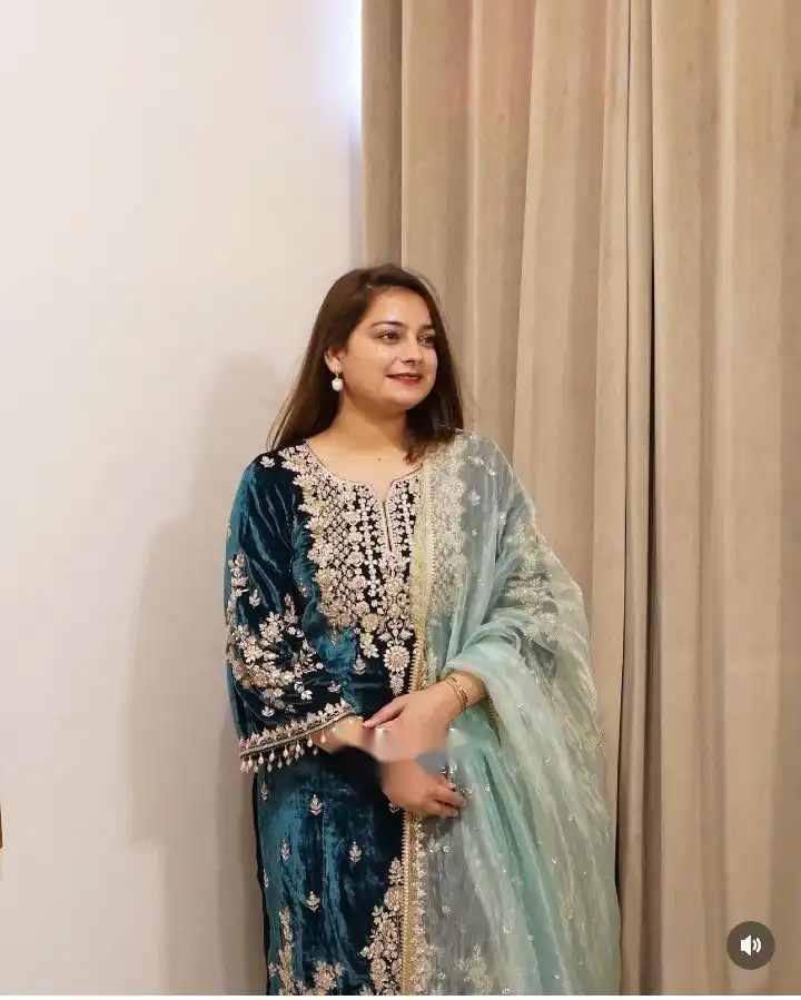Lovely Blue Viscose Velvet Embroider Work Salwar Suit - Image 2