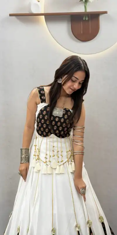 Ram 192 White in Pure Cotton Mirror Work & Gamthi Work Lehenga Choli . Exclusive Offer ₹2849. Delivery 4-6 Working Days. Shop now. | Lehenga, Bollywood Lehenga, Creative Lehenga, Designer Lehenga, Embroidered Lehenga, Party Wear Lehenga