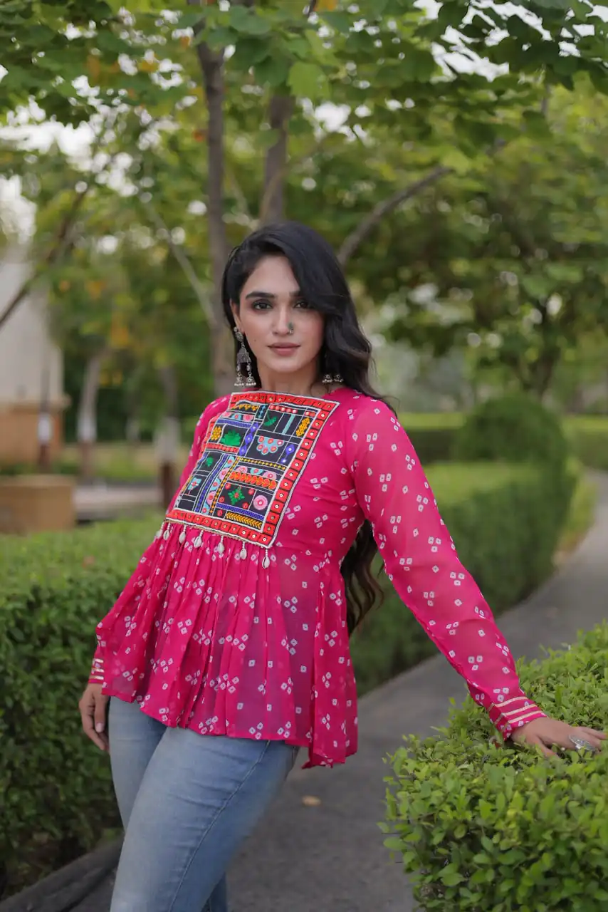 KA 5079 Pink Fox Georgette Kurti with Lace Work & Mirror Work. Affordable Price ₹2719. Delivery 4-6 Working Days. Shop now. | Kurti, Bollywood Kurti, Creative Kurtis, Designer Kurti, Party Wear Kurti, Selfie Kurti